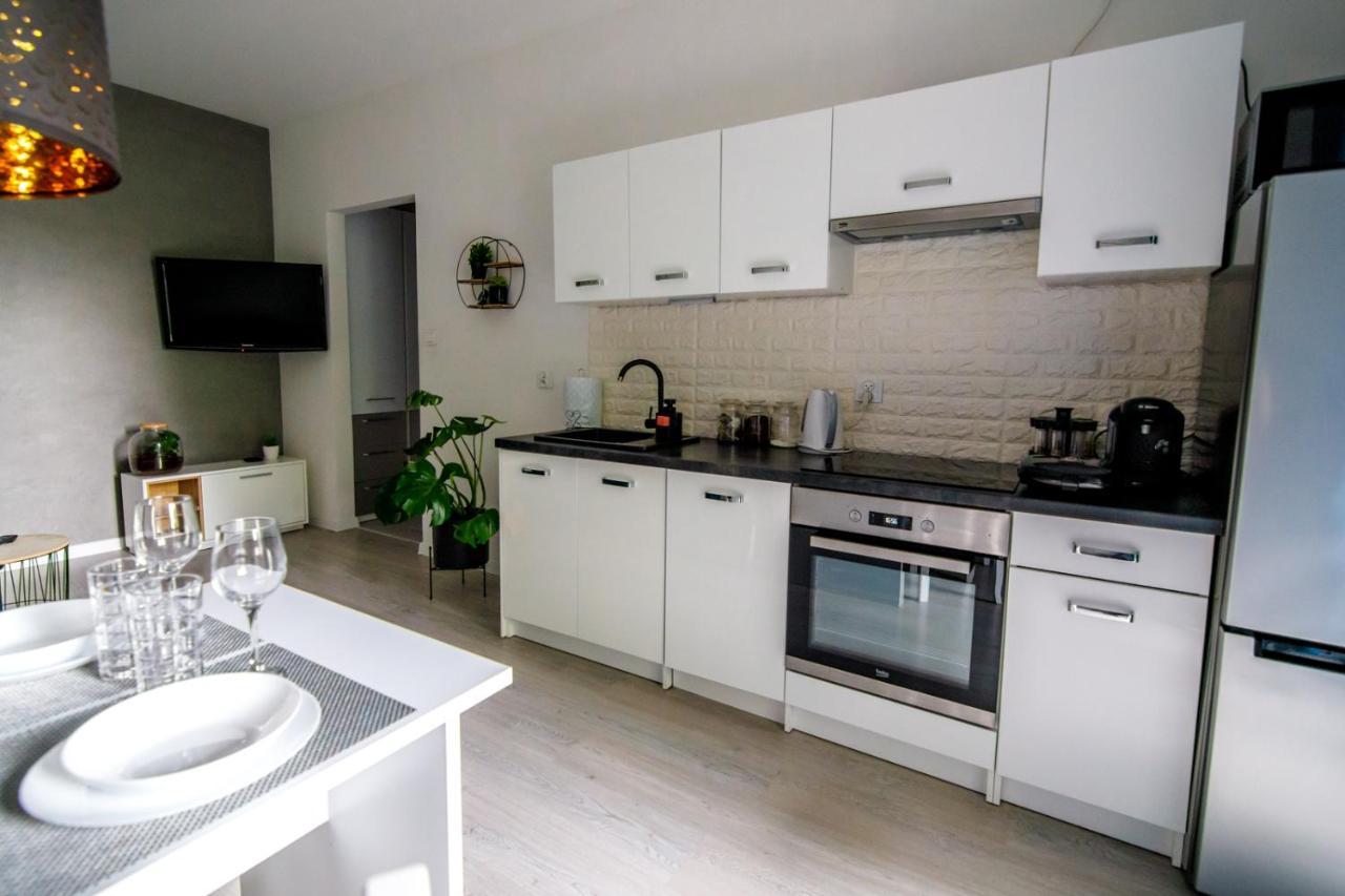 Апартаменти Apartament White Ілава Екстер'єр фото