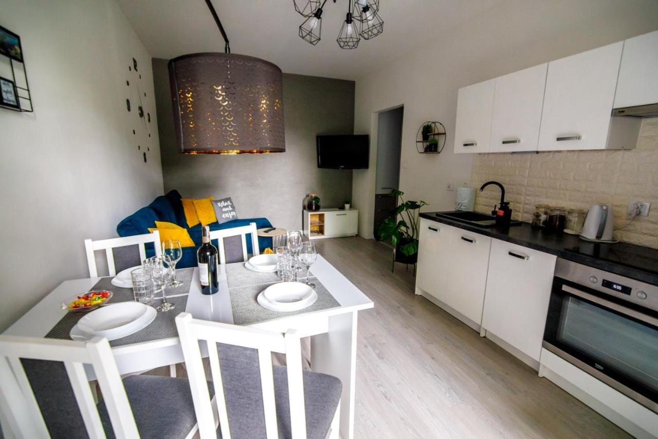 Апартаменти Apartament White Ілава Екстер'єр фото